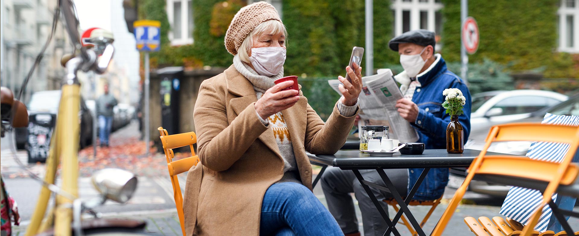 woman at cafe