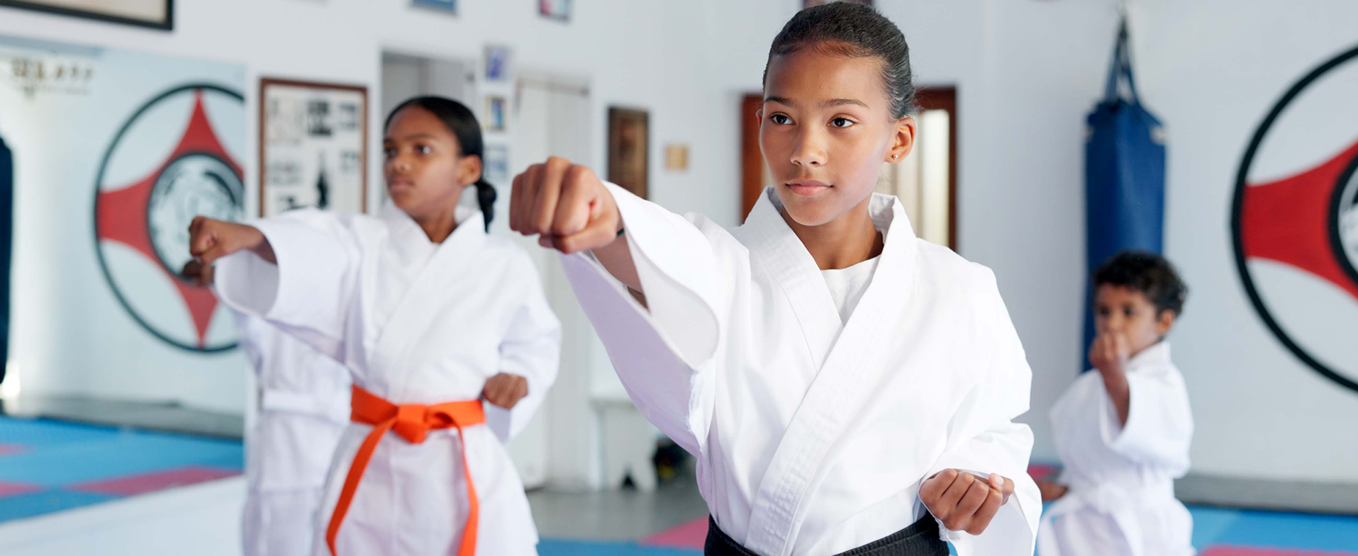 kids doing martial arts
