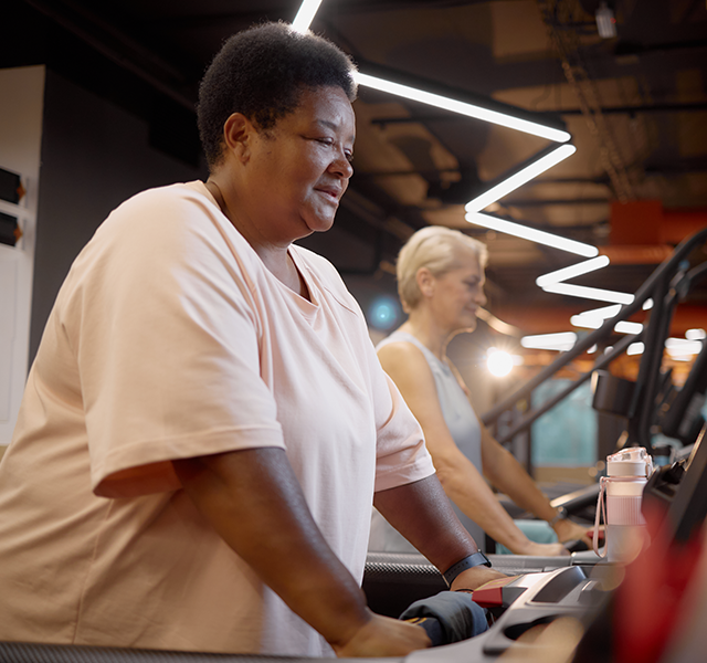 woman working out at gym