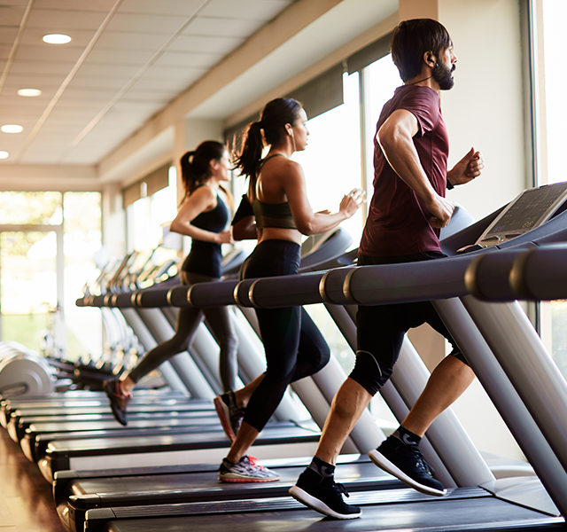 people running on treadmill