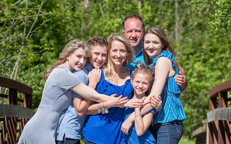 1 Heart SCAD patient Karen Glugla with family